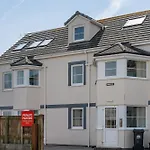 Cosy Apartment Parking Central Newquay