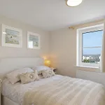 Cosy Apartment Parking Central Newquay
